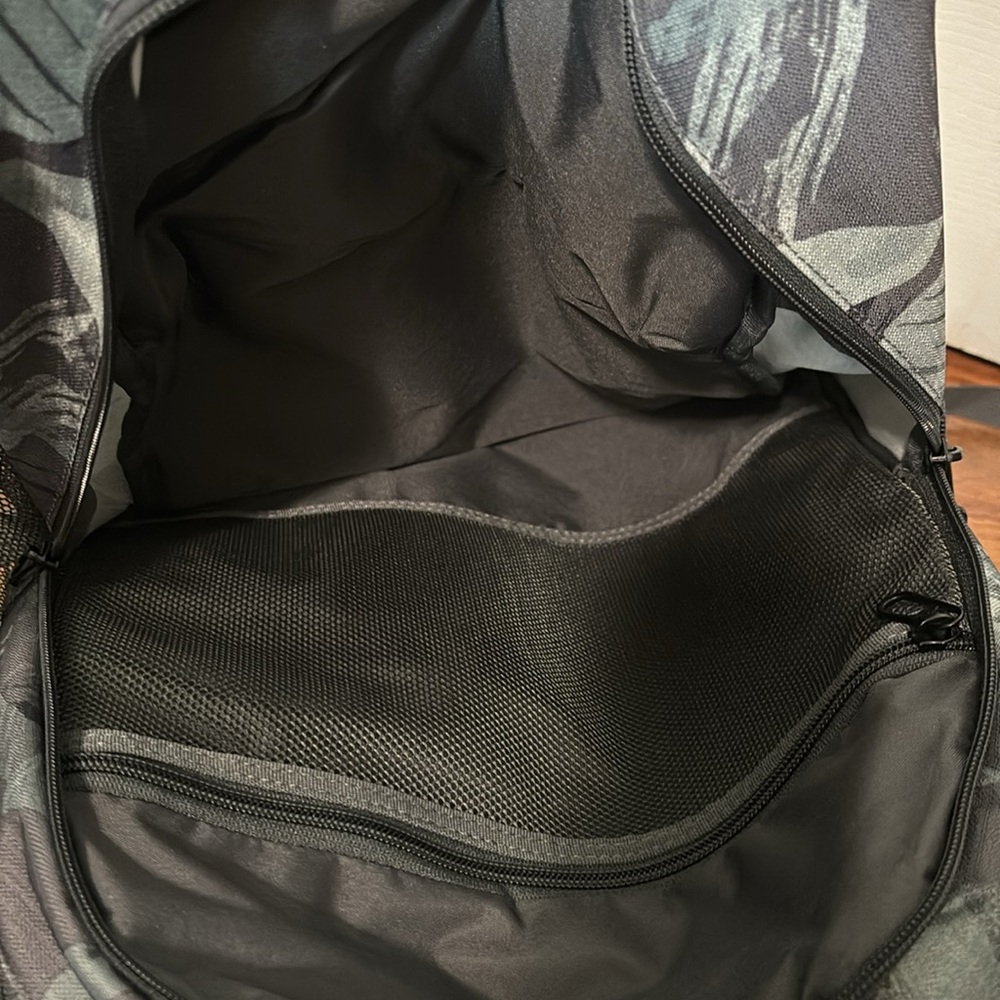 Nike Brasilia Medium 24L Training Backpack Green Camouflage DR6110-068 NWT - Picture 6 of 6